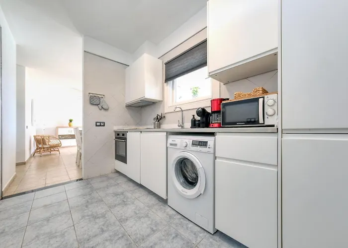 Dom wakacyjny Blue Waves House - Heated Pool, Bbq And Bicycles By Lanzarote Playa Blanca (Lanzarote)