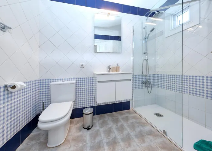 펜션 Blue Waves House - Heated Pool, Bbq And Bicycles By Lanzarote *